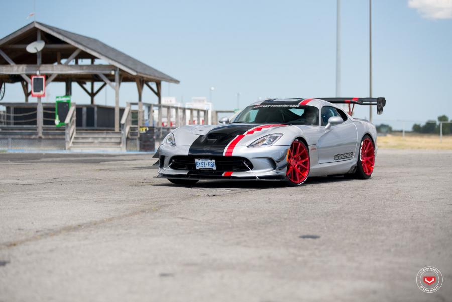  Dodge Viper ACR on Vossen Wheels (VPS-306) 2017 года  (фото 9 из 40)